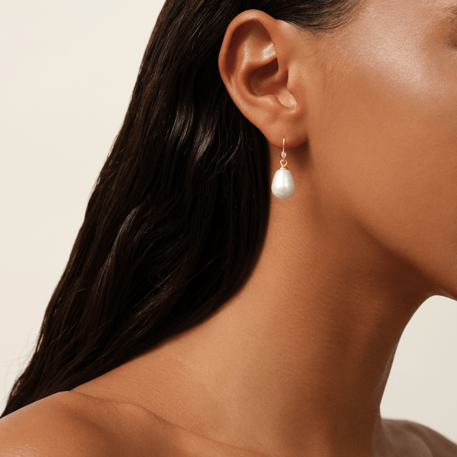 Afrodite Earrings White Pearl