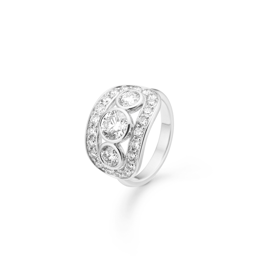 Heritage Trio Ring F-G/VS and I/SI brilliant cut diamond