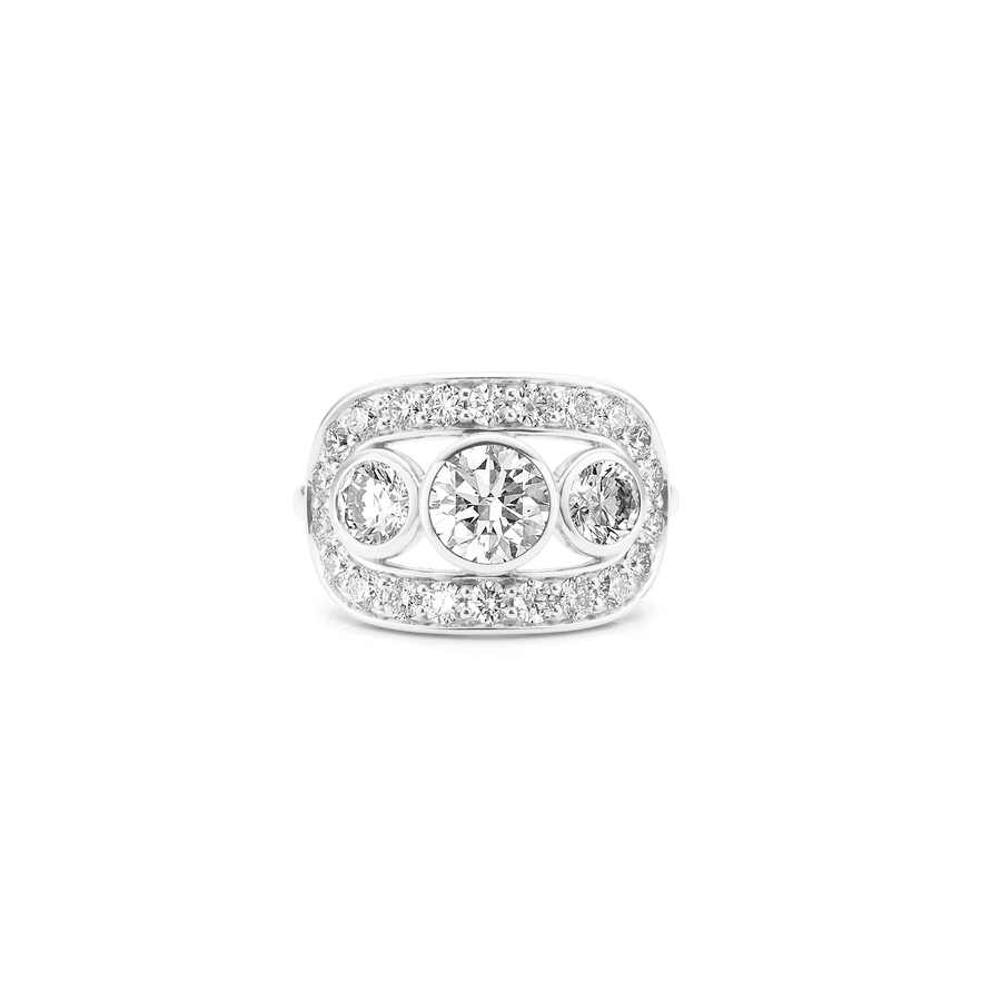 Heritage Trio Ring F-G/VS and I/SI brilliant cut diamond
