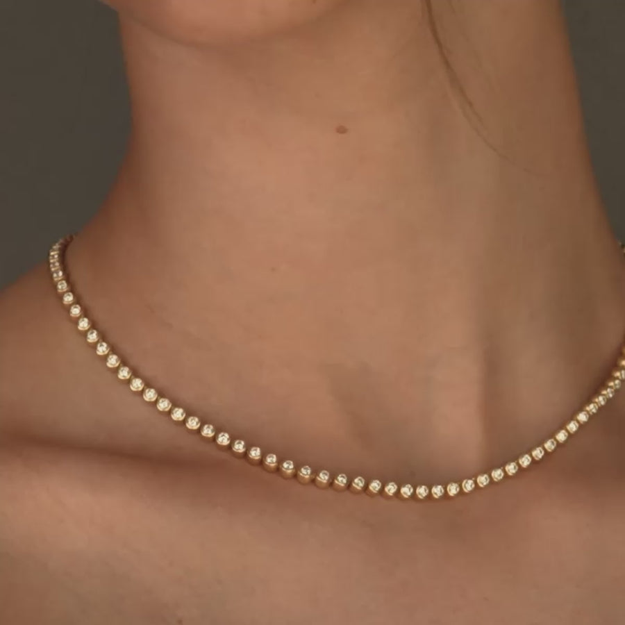 Lumi Collier F-G/VS brilliant cut diamond