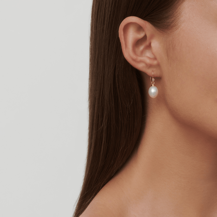 Afrodite Earrings White Pearl